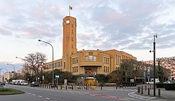 Town hall of Woluwe-Saint-Lambert during golden hour (DSC 2171)